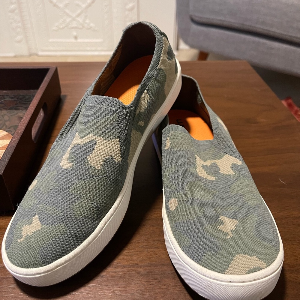 NWOB LL Bean Women’s Eco Bay Slip-On Camouflage Sneakers